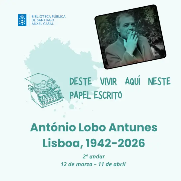 Libros y objetos relacionados con la vida y obra del escritor portugués António Lobo Antunes en una exposición.
