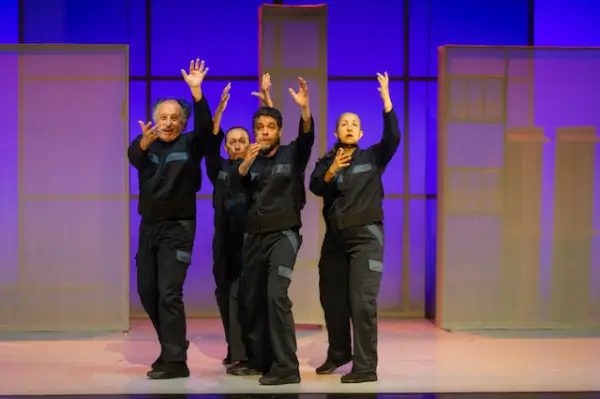 Cartel del espectáculo 'Made in Galiza' de Sarabela Teatro.