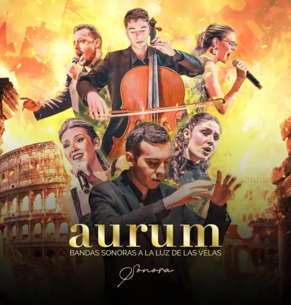 Escenario iluminado por cientos de velas, con una orquesta y coro interpretando música de cine en un ambiente íntimo y mágico.